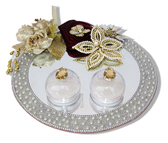 Engagement Ring Tray in Silver Decorated with Pearls
