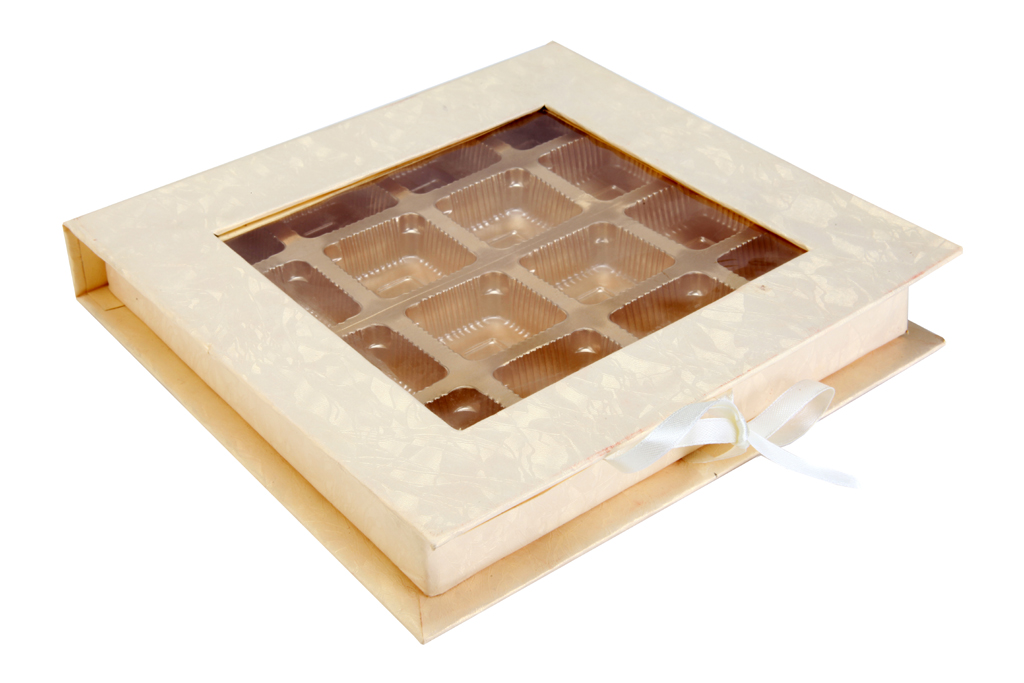 Chocolate Box in LemonChiffon Colour in Square Shape Chocolate Box in LemonChiffon Colour in Square Shape