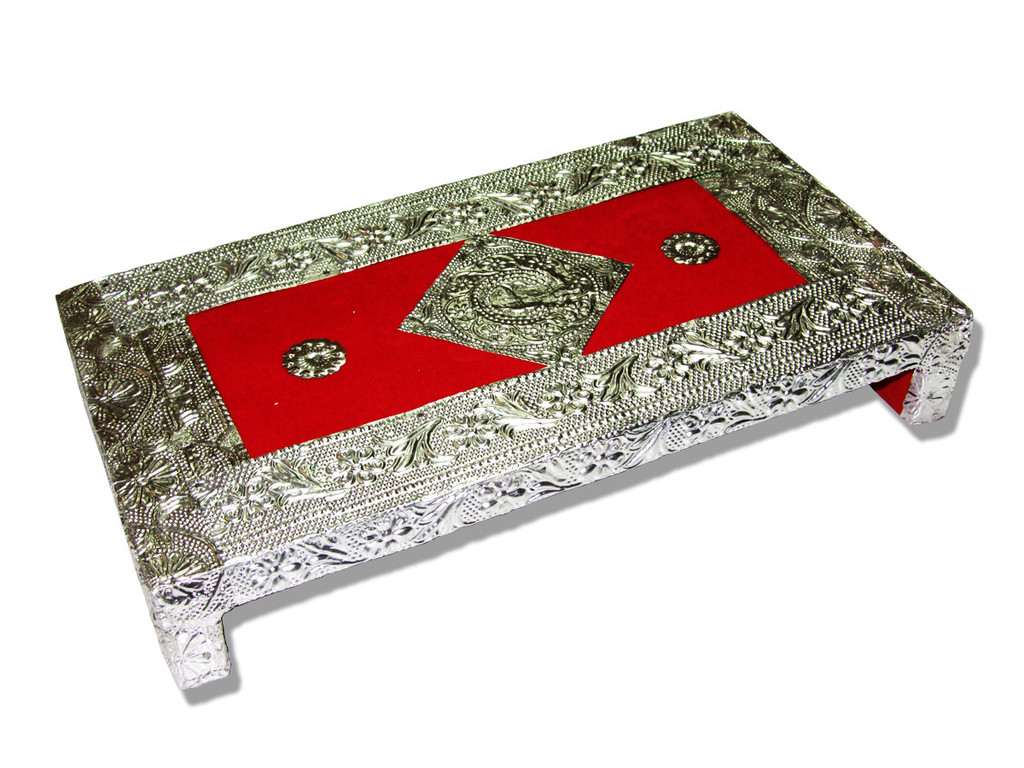 Chowki in Textured Silver foil with Red velvet - Click Image to Close