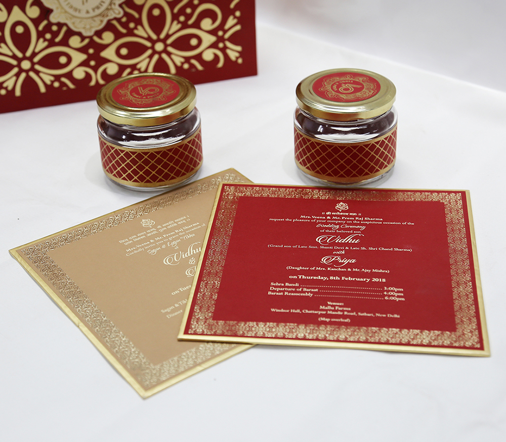 Designer Indian wedding box invite in maroon & golden colour - Click Image to Close