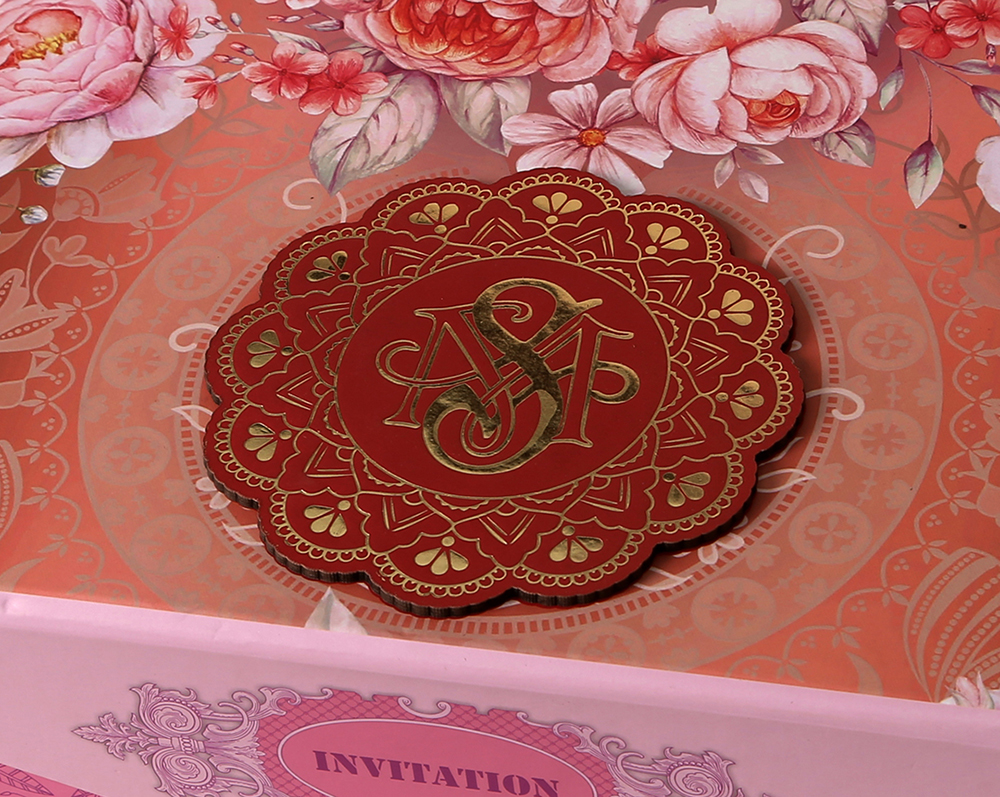 Floral theme wedding box invite in shades of red pink and orange - Click Image to Close