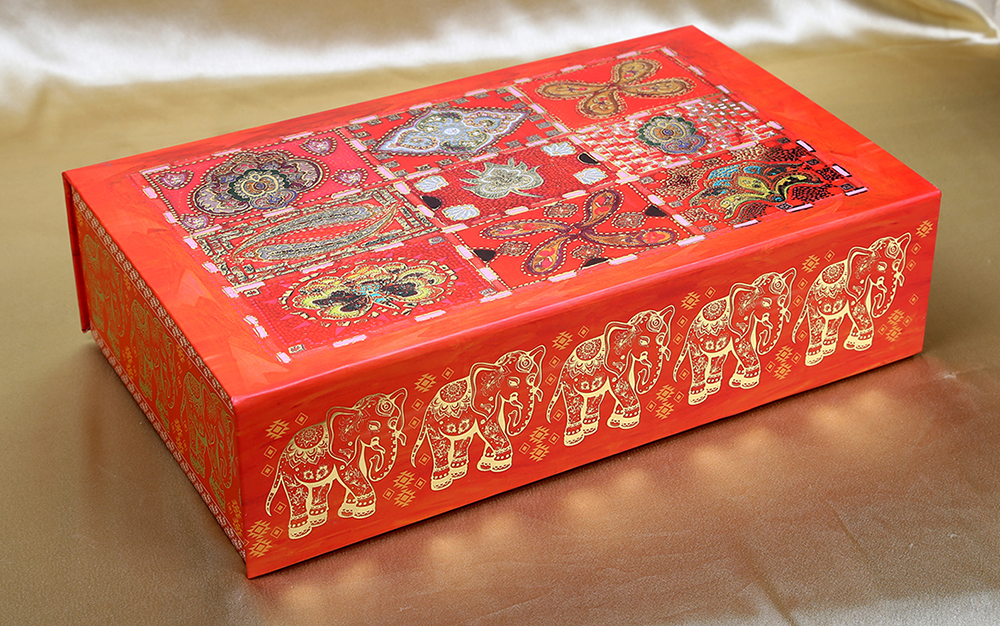 Indian wedding box card in red with motifs elephants and mirror shaped inserts - Click Image to Close