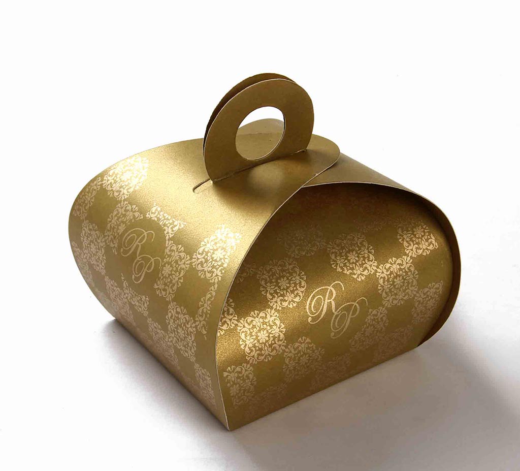 Indian Wedding Party Favor Box in Golden Color - Click Image to Close