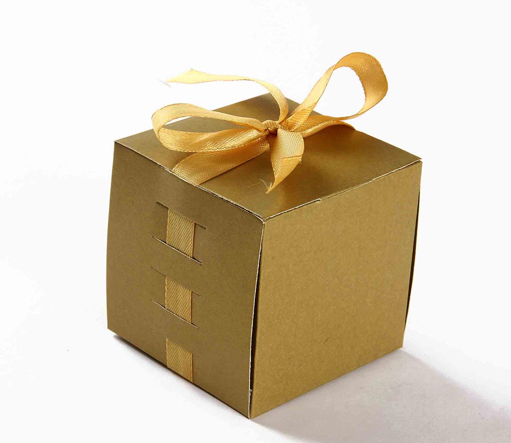 Indian Wedding Party Favor Box in Golden with the Ribbons - Click Image to Close