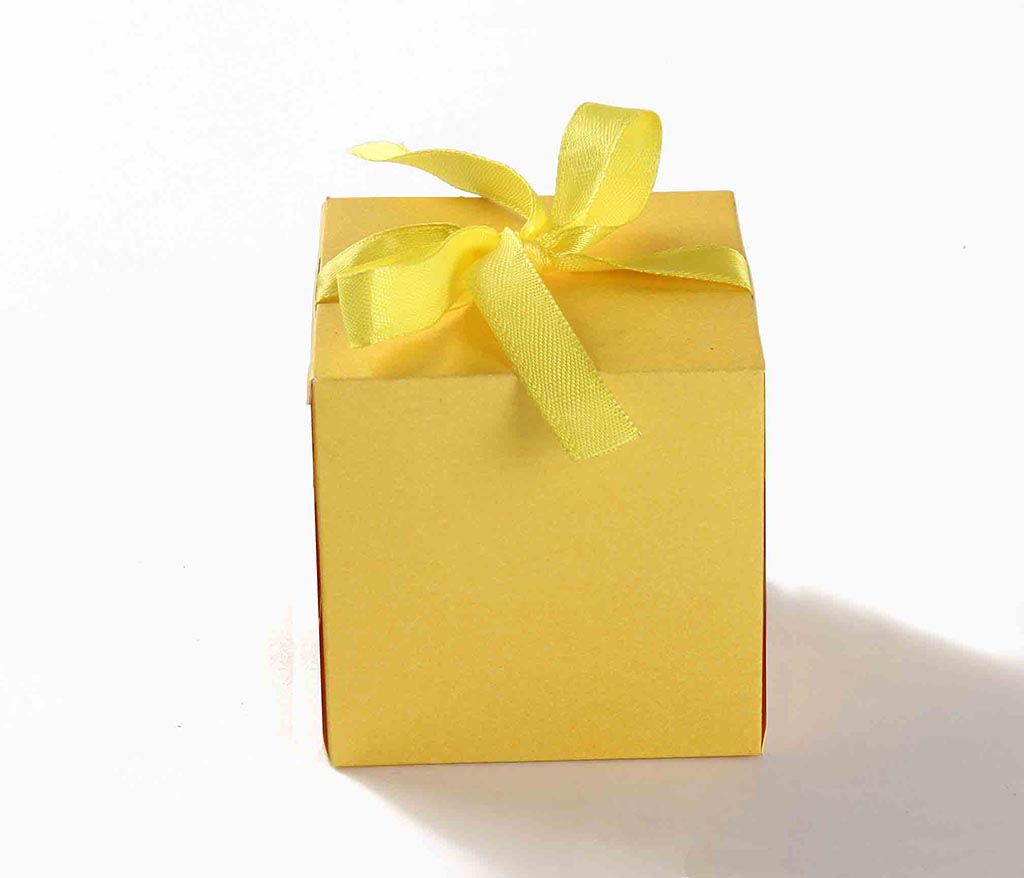 Indian Wedding Party Favor Box in Yellow with the Ribbons - Click Image to Close