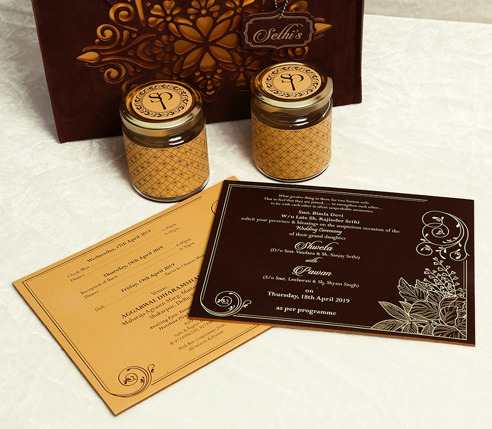 Openn carry bag style wedding invite with inserts and sweet jars - Click Image to Close