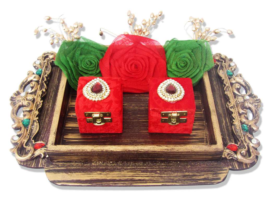 Ring platter in wooden base and red velvet holders - Click Image to Close