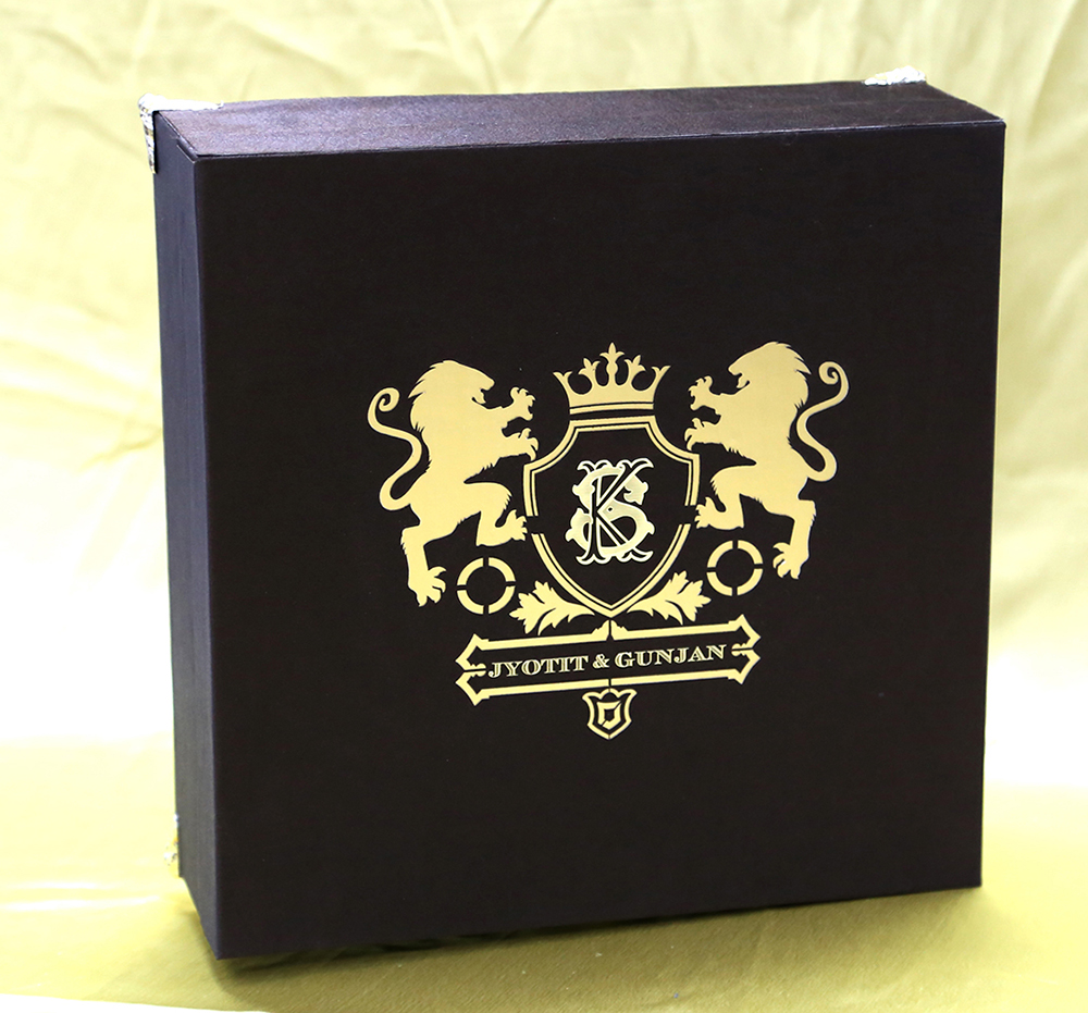 Royal wedding box invite in brown with designer inserts & sweet jars - Click Image to Close