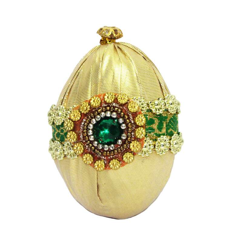 Shimmery Gold With Broach Decorated Coconut - Click Image to Close