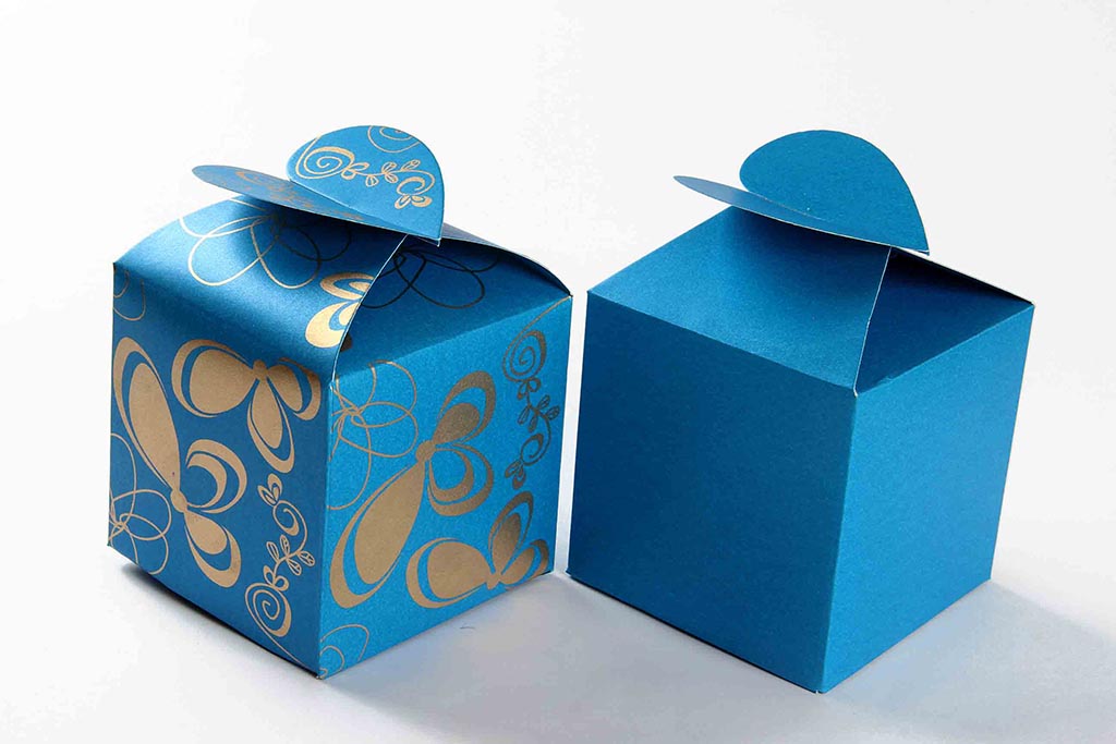 Square Wedding Party Favor Box in Sky Blue & a Butterfly Flap - Click Image to Close