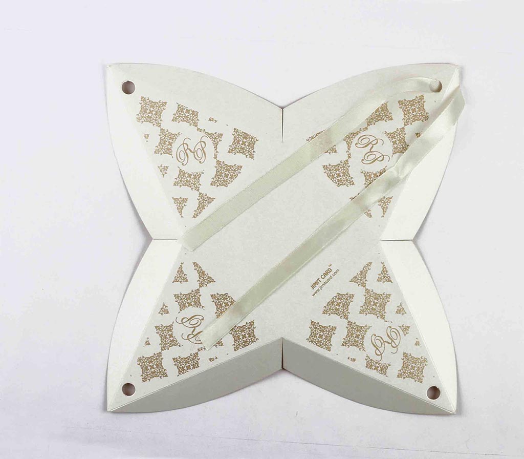 Triangular Wedding Party Favor Box in Ivory Color - Click Image to Close