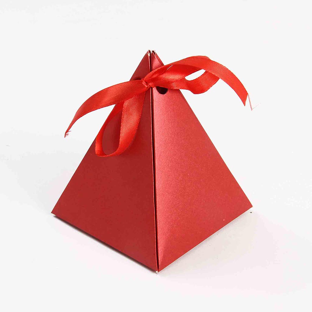 Triangular Wedding Party Favor Box in Red Color - Click Image to Close