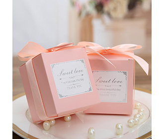 Pink color square wedding favor and gift boxes