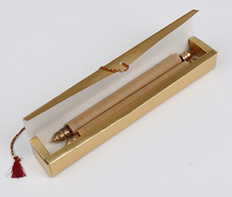 Scroll style wedding card in golden velvet finish with rectangular box