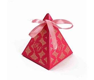 Triangular Wedding Party Favor Box in Pink Color